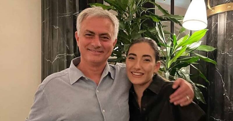 José Mourinho ao lado da sua filha Matilde.